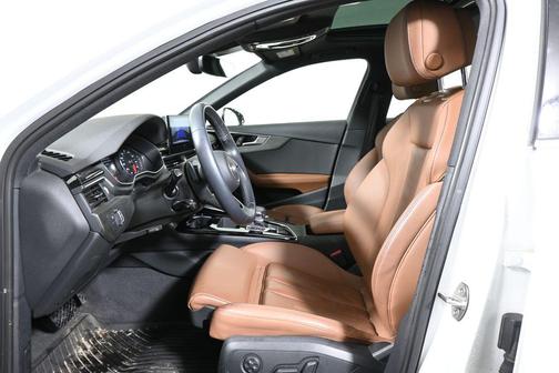 2023 Audi A4 45 S line Premium