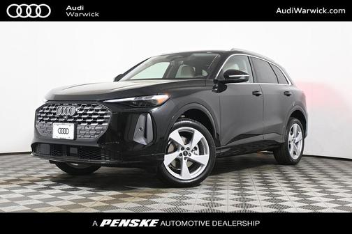 Mythos Black Metallic 2026 Audi Q5 Premium Plus TFSI quattro S tronic