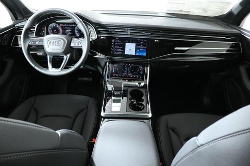 2026 Audi Q7 55 Premium Plus