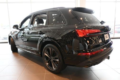 2026 Audi Q7 55 Premium Plus