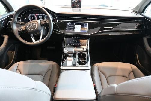 2026 Audi Q7 55 Premium Plus