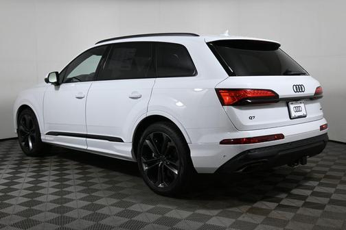 2026 Audi Q7 55 Premium Plus