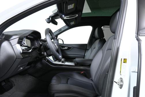 2026 Audi Q7 55 Premium Plus