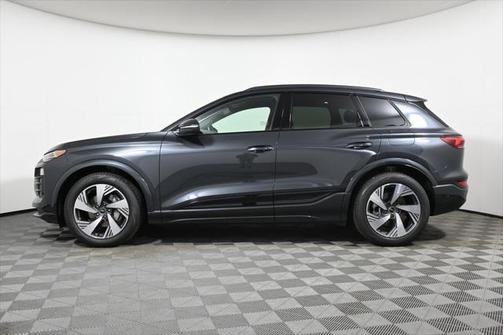 2025 Audi Q6 e-tron Prestige quattro