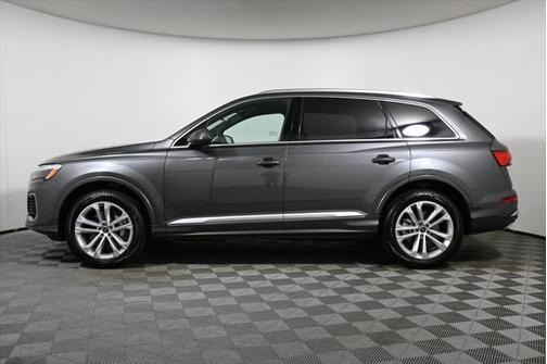 2025 Audi Q7 45 Premium Plus