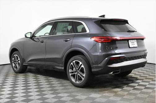 2025 Audi Q5 Premium