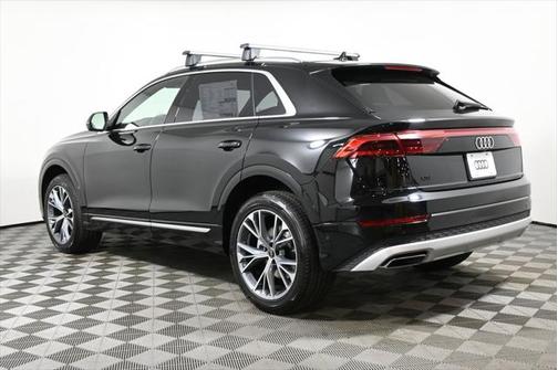 2025 Audi Q8 55 Premium Plus