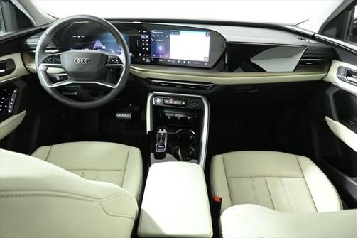 2025 Audi Q5 Premium