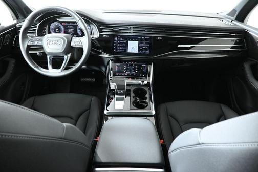 2026 Audi Q7 55 Premium Plus