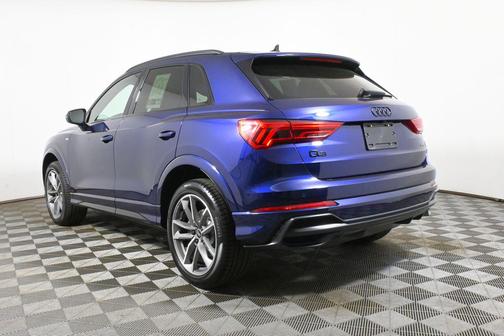 Navarra Blue Metallic 2022 Audi Q3 45 S line Premium Plus