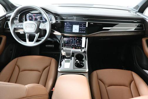 2026 Audi Q7 55 Premium Plus