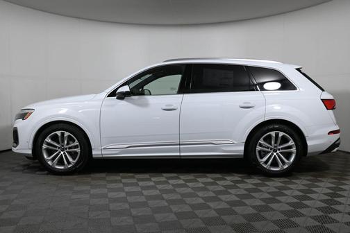 2026 Audi Q7 55 Premium Plus