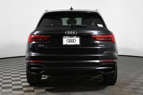 2021 Audi Q3 45 S line Premium