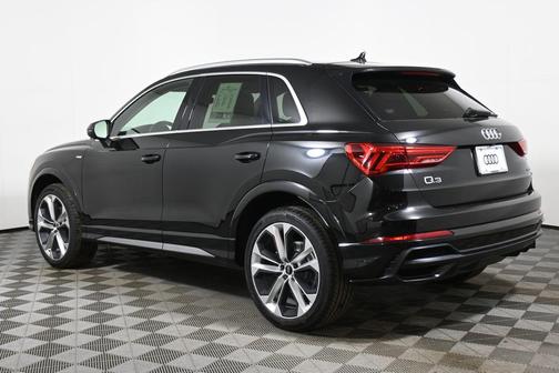 2021 Audi Q3 45 S line Premium
