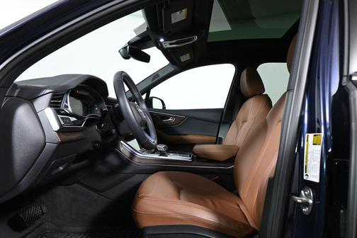 2025 Audi Q7 45 Premium Plus