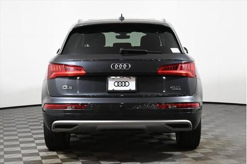 2018 Audi Q5 2.0T Premium Plus