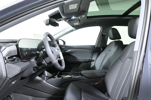 2025 Audi Q6 e-tron Premium Plus quattro