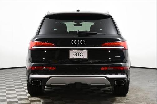 2025 Audi Q7 55 Premium Plus