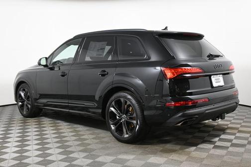 2026 Audi Q7 55 Premium Plus