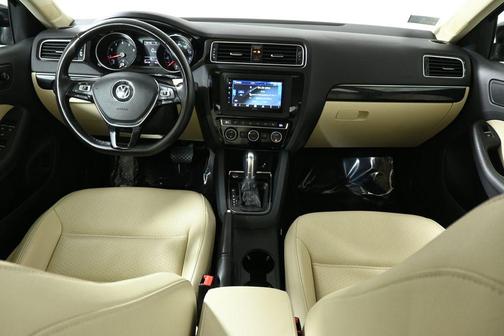 2017 Volkswagen Jetta 1.8T SEL