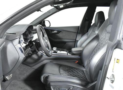 Photo 3 of 48 of 2022 Audi SQ8 4.0T quattro Premium Plus