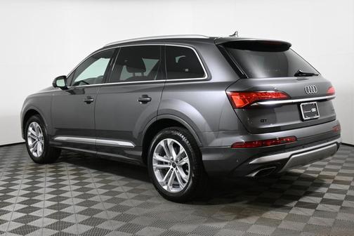 2025 Audi Q7 45 Premium