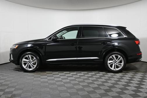2022 Audi Q7 55 Premium Plus