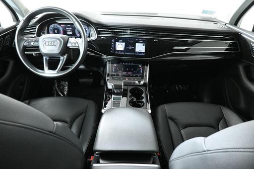 2022 Audi Q7 55 Premium Plus