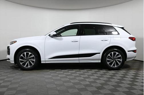2025 Audi Q6 e-tron Premium Plus quattro