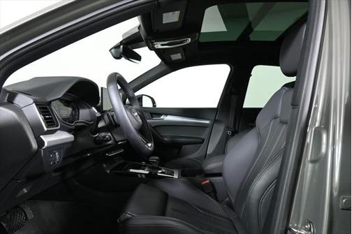 2025 Audi Q5 45 S line Premium