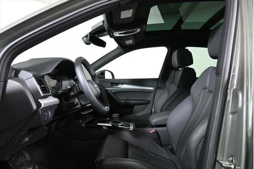 2025 Audi Q5 45 S line Premium