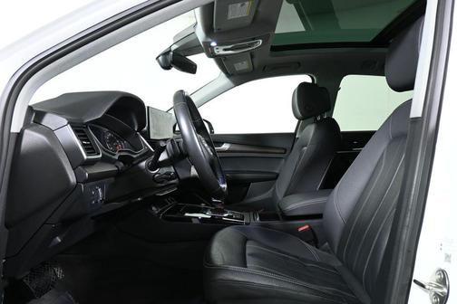2022 Audi Q5 45 S line Premium