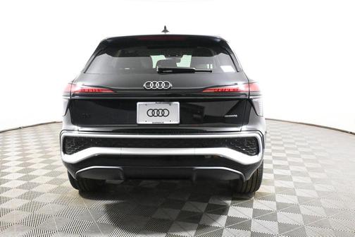 2026 Audi Q3 S line