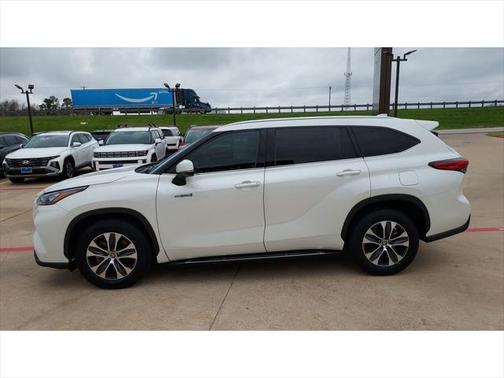 2020 Toyota Highlander Hybrid XLE