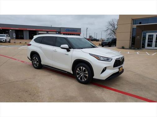 2020 Toyota Highlander Hybrid XLE