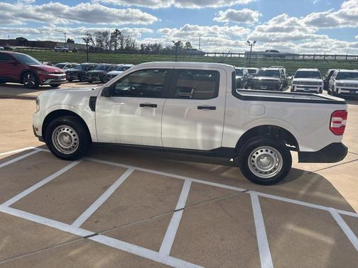 2024 Ford Maverick XL