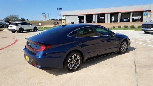 2021 Hyundai SONATA SEL