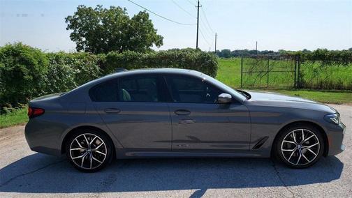 2022 BMW 540 i