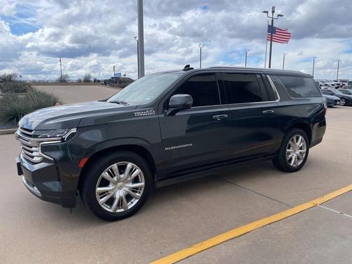 2022 Chevrolet Suburban 4WD High Country