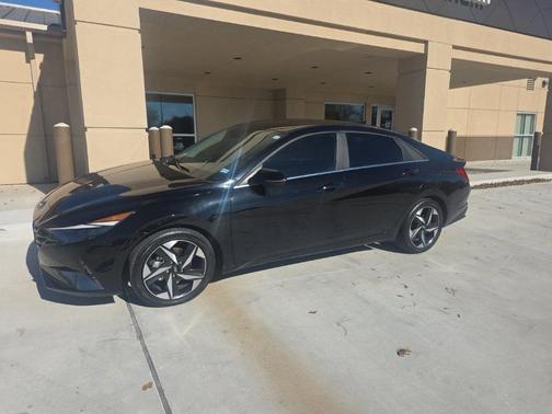 2023 Hyundai ELANTRA HEV Limited