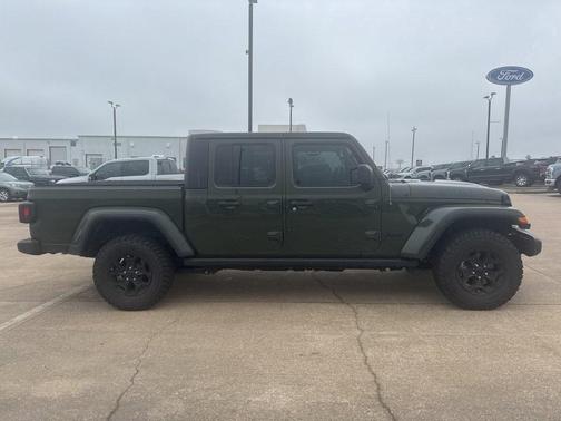 2023 Jeep Gladiator Willys 4x4