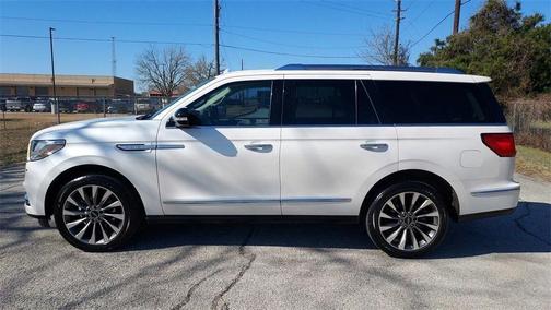 2019 Lincoln Navigator Select