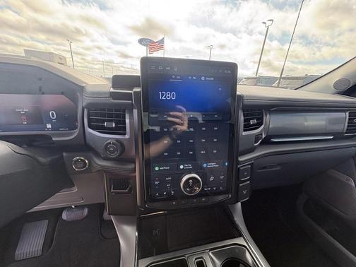 2024 Ford F-150 Lightning Flash