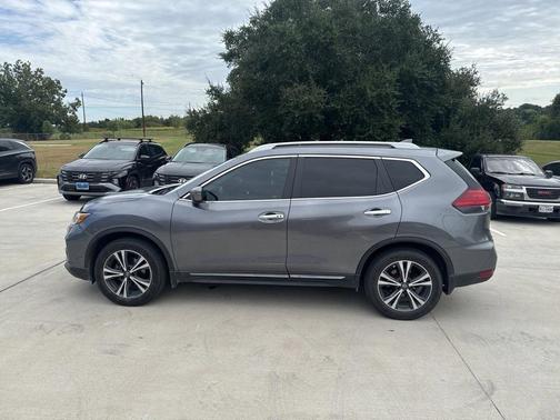 2017 Nissan Rogue SL