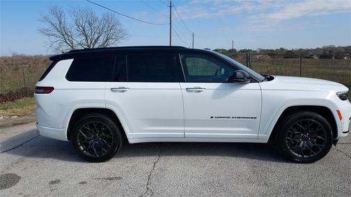 2023 Jeep Grand Cherokee L Summit