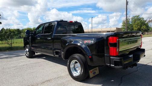 2024 Ford F-350 Platinum