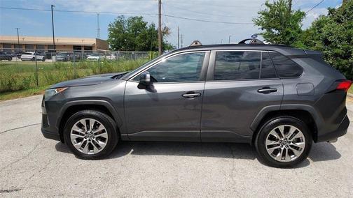 2019 Toyota RAV4 XLE Premium