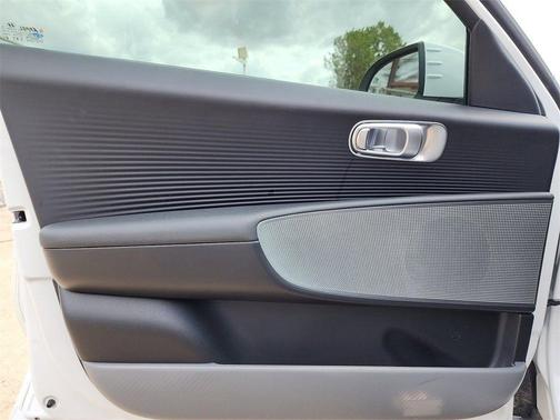 2023 Hyundai IONIQ 6 SE Standard Range