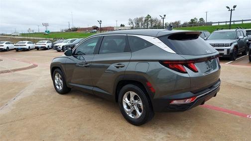 2022 Hyundai TUCSON SE