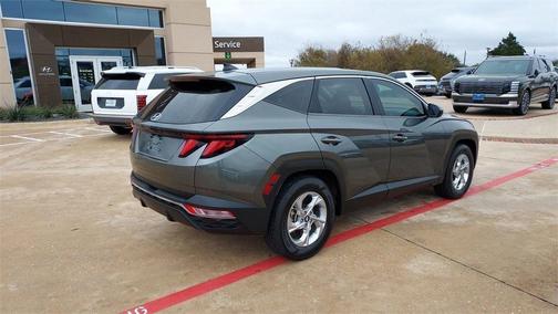 2022 Hyundai TUCSON SE